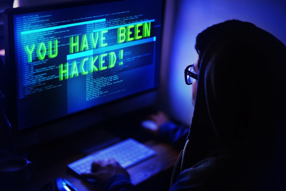 Cyber Crime : सोशल मीडिया पर ऐसे ना लगाए फोटो वरना पड़ सकता है भारी