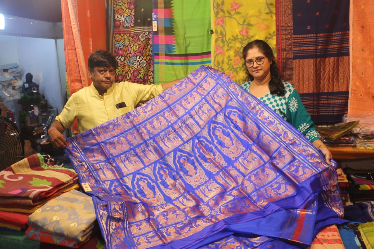 Silk Expo Lucknow : 9 दिवसीय उमंग सिल्क एक्स्पो का हुआ शुभारंभ