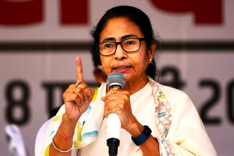 Kolkata News : ममता बनर्जी ने बांग्लादेश के साथ जुड़े सीमा विवाद पर जताई नाराज़गी