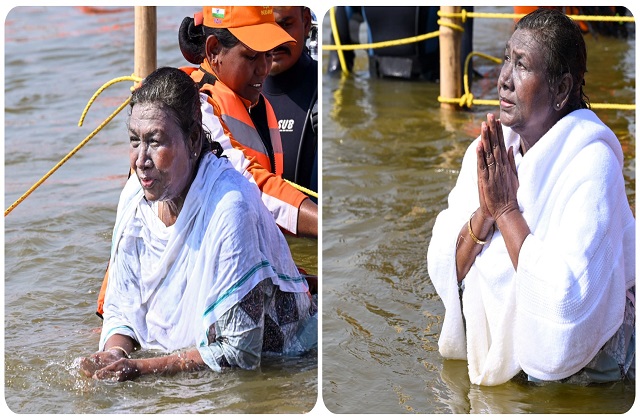 राष्ट्रपति द्रौपदी मुर्मू ने प्रयागराज पहुंचकर महाकुंभ में लगाई डुबकी