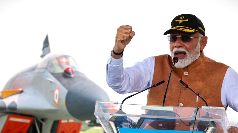 Adampur Airbase : प्रधानमंत्री मोदी ने सिर्फ आदमपुर एयरबेस का ही दौरा क्यों किया? जानिए इसके पीछे की रणनीति